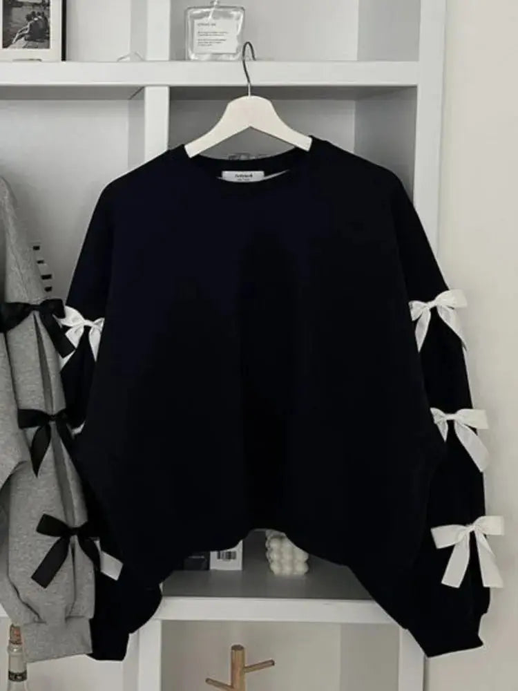 [EWQ] New Fashion O Neck Loose Bow Long Sleeve Hoodie Korea Chic Gray Navy Blue Sweatshirt For Women 2024 Spring Autumn 16U8360 Couture Cozy