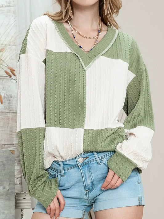 Fall 2024 New Arrival Pullover V-neck Women's Knitted Sweater Fashion Loose Casual Style Color Matching Long Sleeves Tops Women